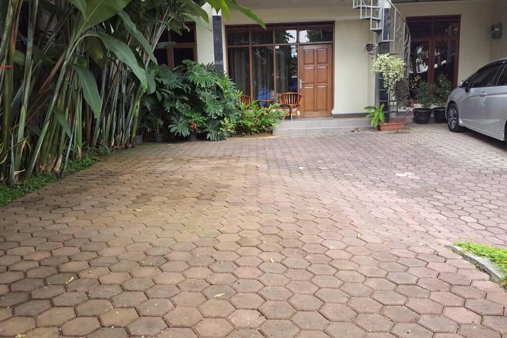 Villa Hazel House With Swimming Pool By Grorental *